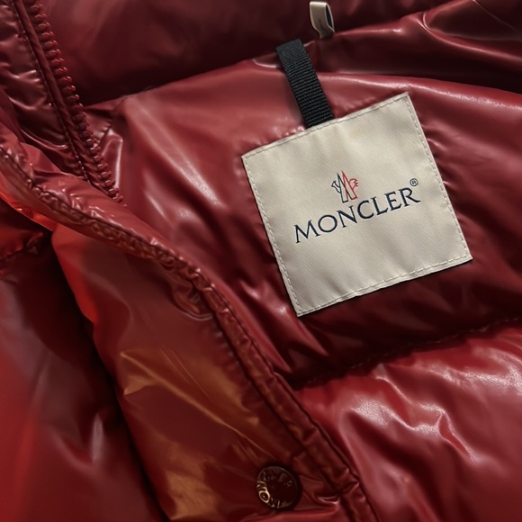 Runway piece. Red Moncler puffer with velvet trim. Only worn once - Picture 4 of 6